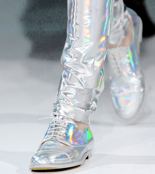 telojuropordior:shoes at hussein chalayan ready to wear fall/winter 2012.