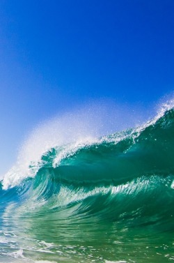 0ce4n-g0d:  Wave Art by JOHN PHILPOTTS 