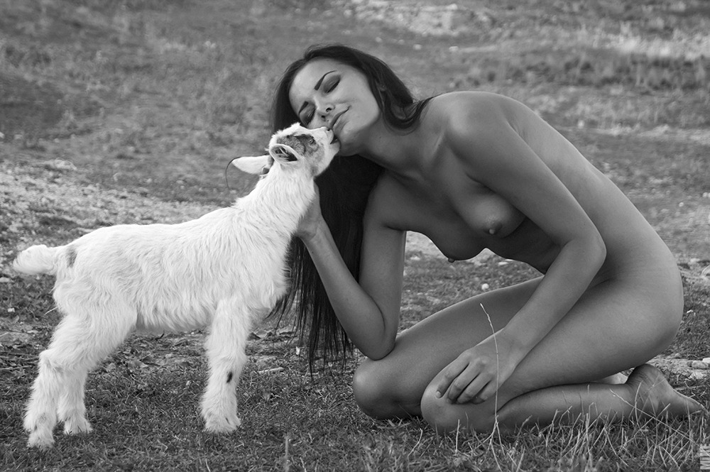 eroticwitch:  Photographer: Mike Krylov.