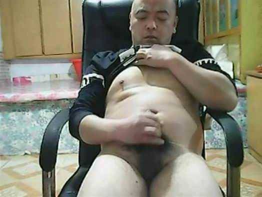 eric578:好濃的精液，你們想要他操你嗎？然後射進去！