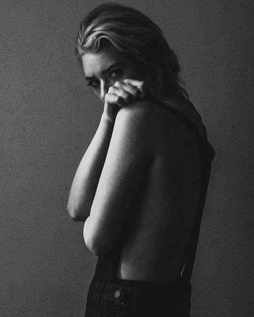 mikeymcmichaelsphotos:@mckenzieeckels #mikeymcmichaels #bnw #blackandwhite #blackandwhiteisworththef