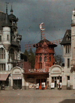 natgeofound:  The Moulin Rouge at Montmartre