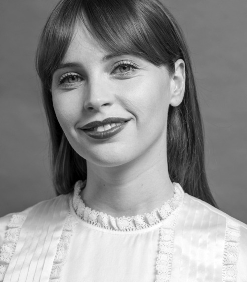 bwgirlsgallery:Felicity Jones for Rogue One: A Star Wars Story Portrait Session in San Francisco, De