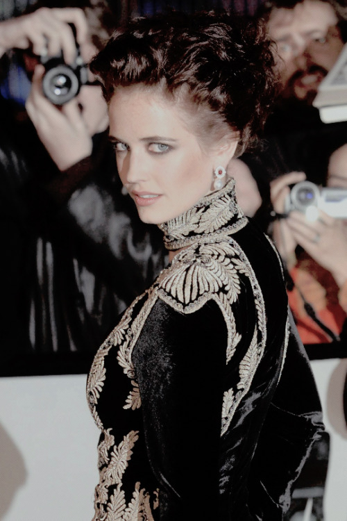 carolpelletier: Eva Green at the Casino Royale premiere