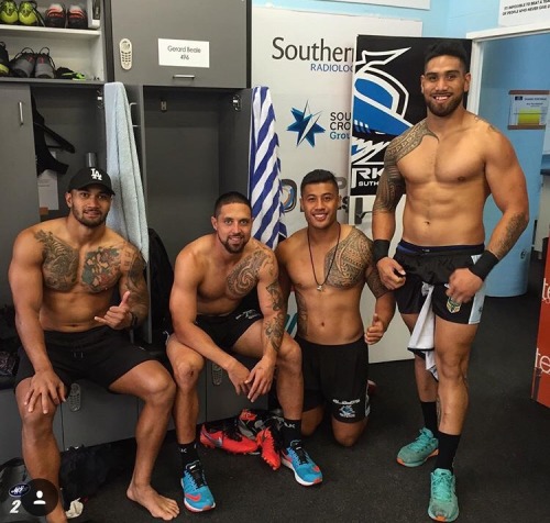 digbyioane:  Island guys