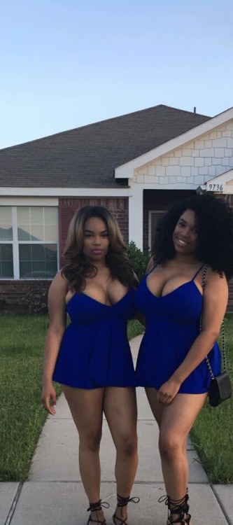 antb1kenobi:  Damnarielle aka Aarielle Andrews and Queennefertitty aka Aaliyah Andrews
