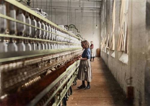 jedavu:Colorized Photos of Children Working at the Beginning of the 20th CenturyPhotographer Lewis H