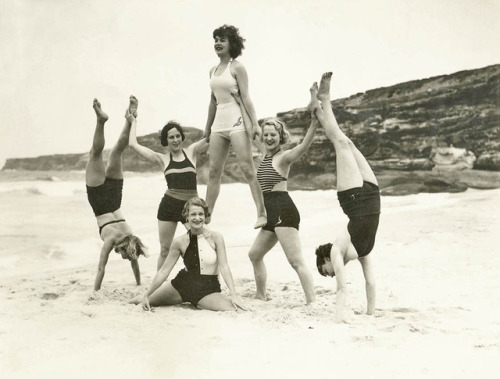 back-then: Theatre Royal chorus, Tamarama Beach Sydney, Australia c. 1938 Photo: Sam Hood if