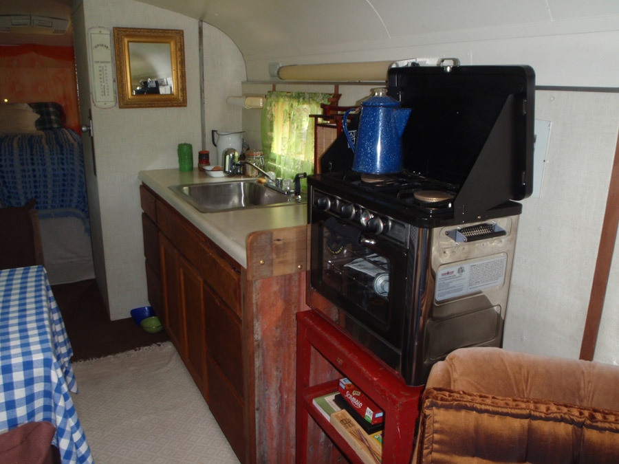 jeremylawson:  Bus converted into a tiny home.