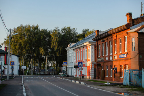 Vyatskoye (Khabarovsk Krai, Russia).This small fishing village is located on the east side of the Am