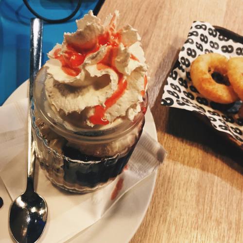 Blueberry Cheesecake in a Jar! #blueberrycheesecake #cake #dessert #cheesecake #blueberry #Instagra