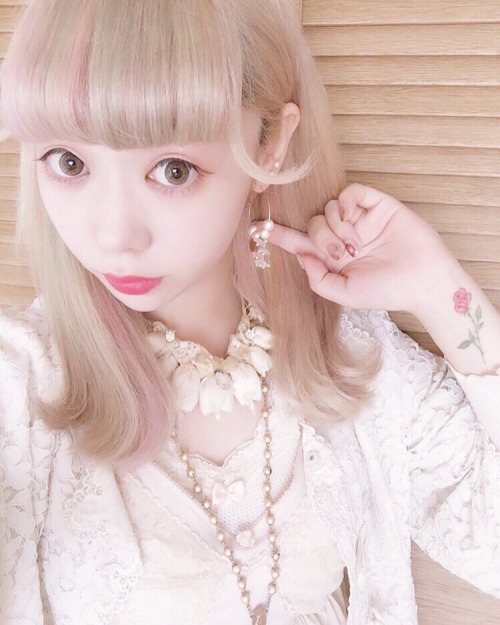 kyaryslove:  やや 
