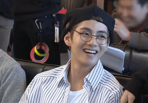 Taehyung’s Laugh To Make Your Day Better.