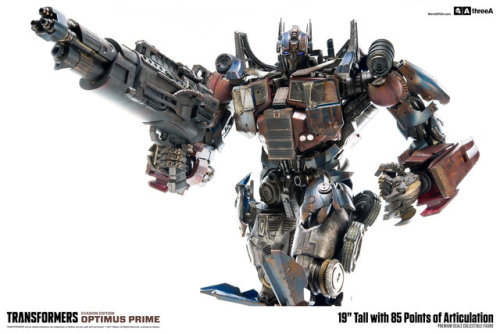 worldof3a:  Transformers Age of Extinction Optimus Prime Evasion Edition Available for pre-order at Bambaland.com and 3A Stockists Worldwide!