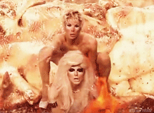 fuckyeahkatyazamolodchikova:  Tan With You - Katya & Trixie