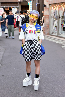 tokyo-fashion:  Chieri works at the Harajuku boutique A'gem, which is a select shop for Japanese and Korean streetwear. Shot her on the street near Agem yesterday.