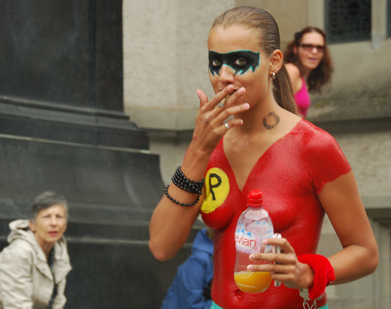 nerdybodypaint:  Bodypainted Robin