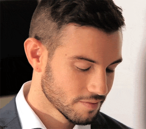 gazing-mirror:  Will you gaze into the mirror?