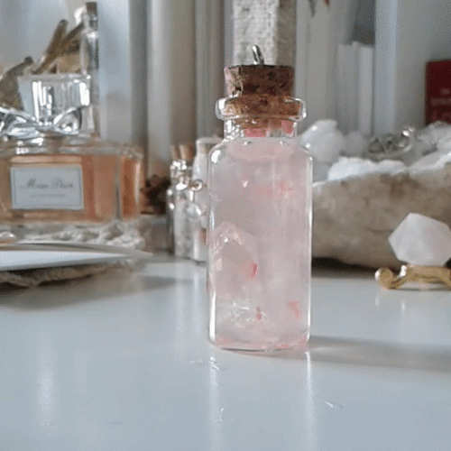 orriculum:making some moon/crystal water with sugar hearts