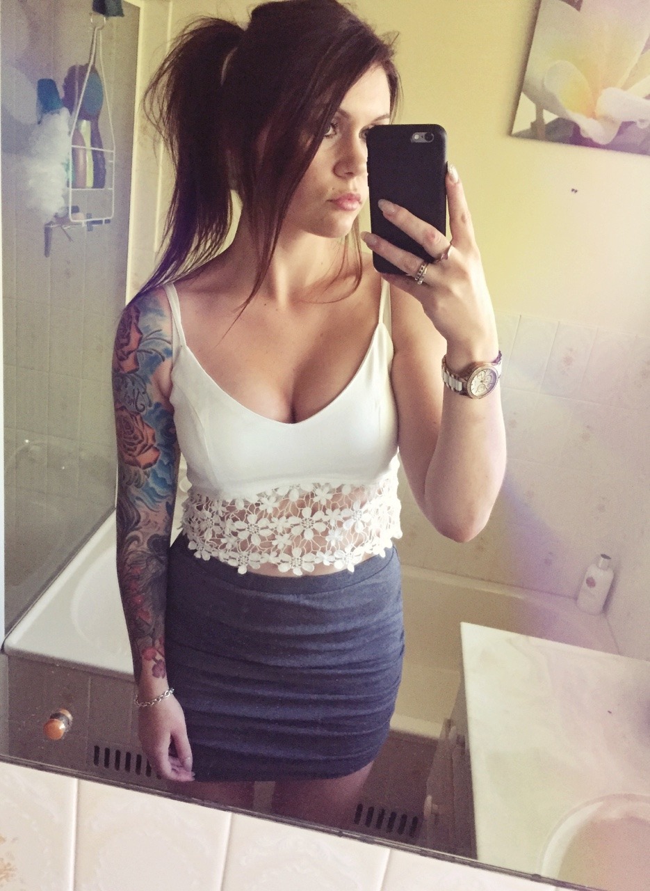 rose-j:  Don’t mind le serious face but I like this new crop I bought