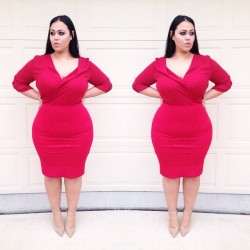 prettyplussize:  Mac_ionista | Instagram