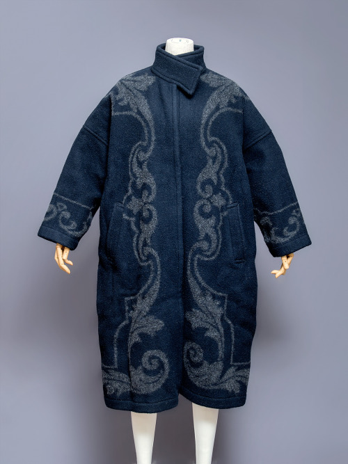 japanesefashionarchive:Comme Des Garcons wool coat with pattern, 1980s.