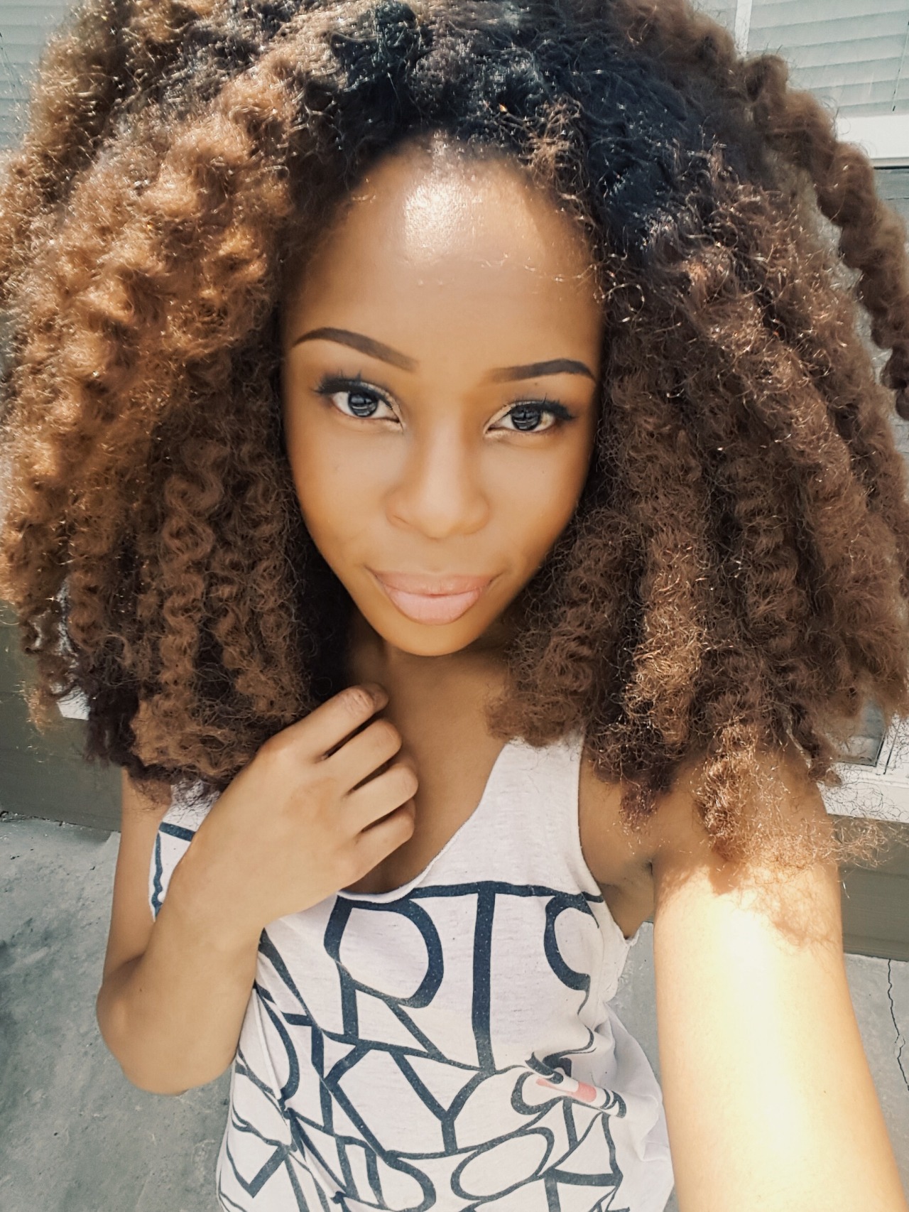 kilahmazing:  melanin monday + blackout day = blackgirlmagic✨    Insta | Youtube