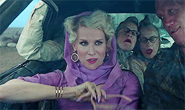 supremeleaderkylorens: Lucy Punch as Esmé Squalor in A Series of Unfortunate Events season 2