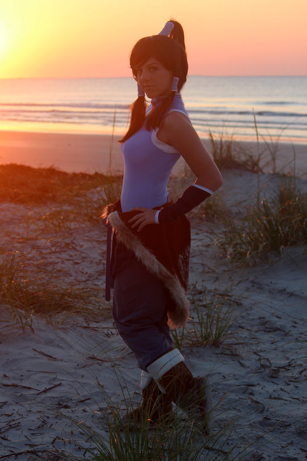 jeebsylad:  Some really attractive Korra Cosplayers. The cosplayers are DeviantArt