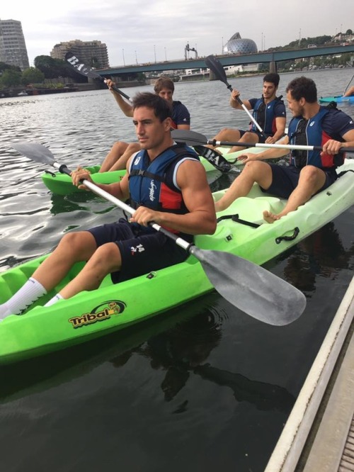 Guy FridaysTime For Some Team Bonding…Racing 92 Takes To The Water To Strengthen Solidarity A