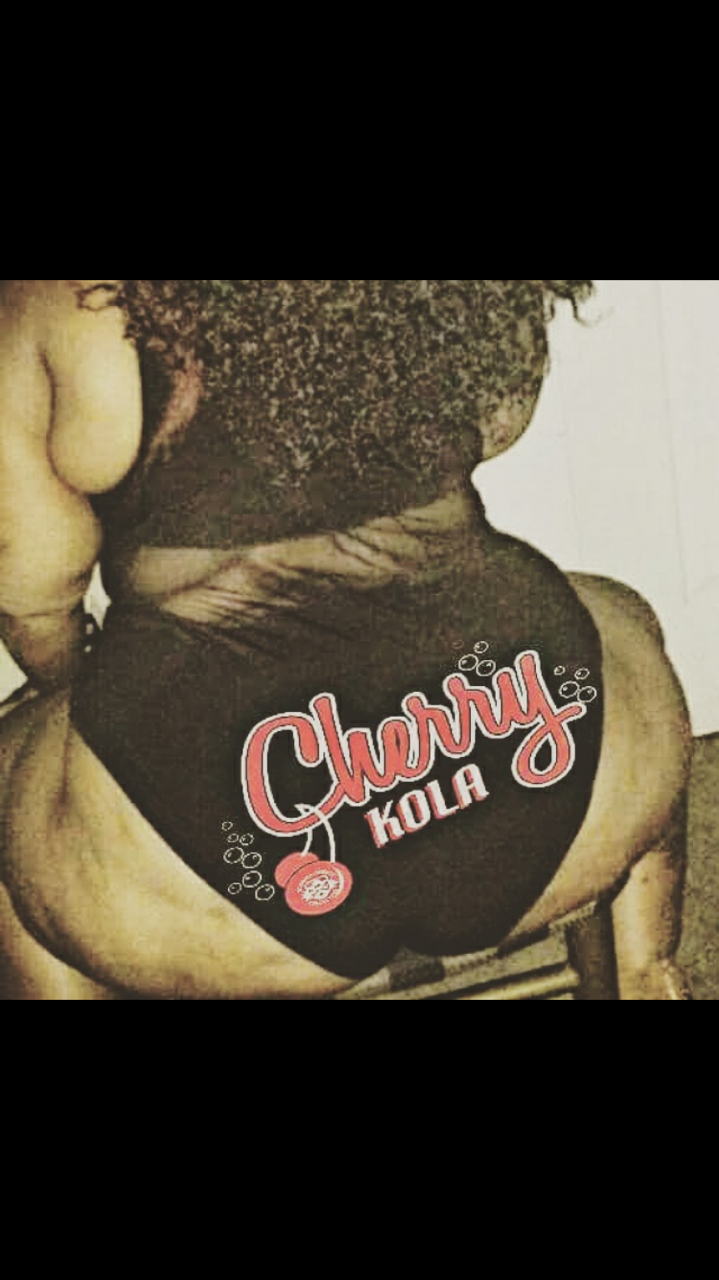 jovante95:  curvywomanlova:  Cherry kola aka Nicole one bad milf 😍❤️💯💦💦💯❤️😍