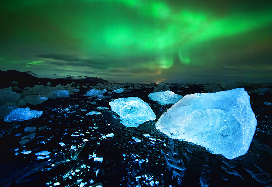  Icy Beach by Michaelthien 