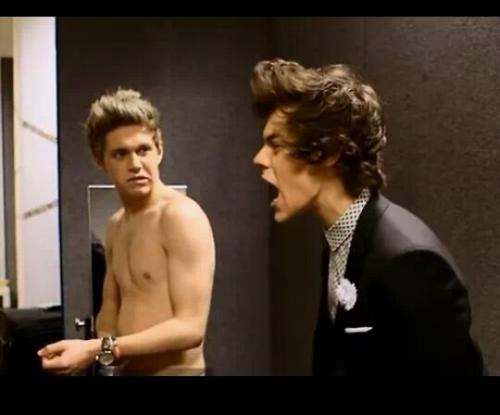niallsgirlforever16: Idk why but I Love This Picture!!;)