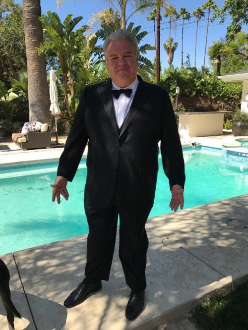 Jim O'Heir getting read for the Daytime Emmys. (Look at the size of those feet!)