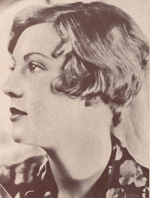 Dorothy MacKaill - 1929 - Frou-Frou