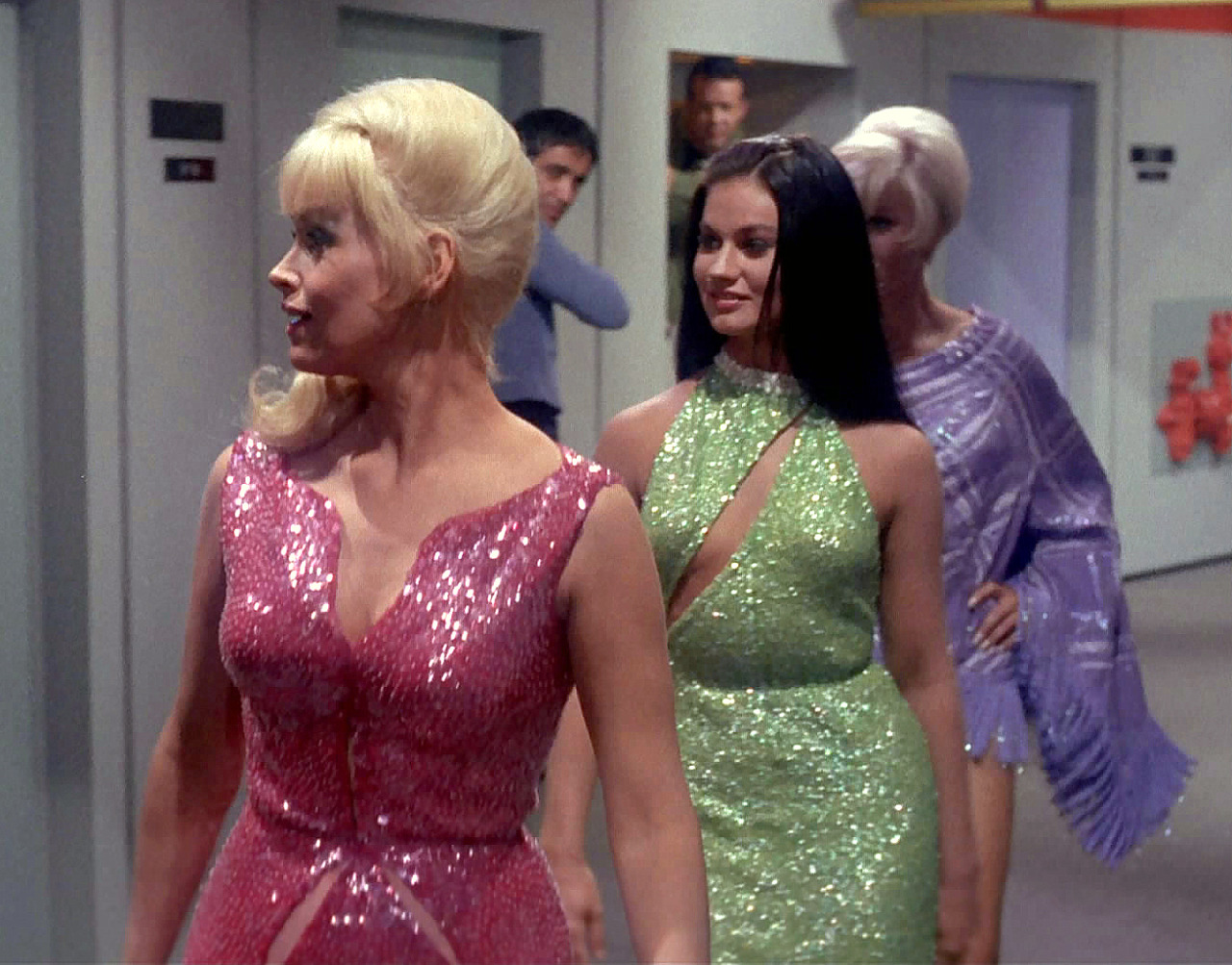 fantascientificamentevintage:  Star Trek: TOS (The Original Series)  “Il filtro