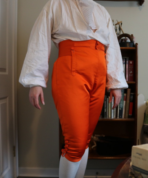 vincentbriggs:Finished the very orange breeches this morning! They’re the first pair I’ve done compl