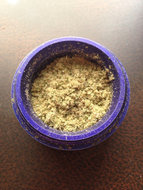 livingshattered: Gorgeous buds did great things for my grinder