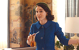 Rachel Brosnahan As Midge Maisel In The Marvelous Mrs. Maisel