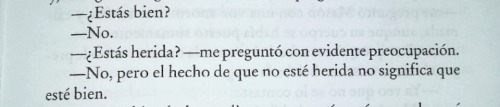 more-smiles-and-cry-less:  Hielo negro.