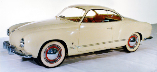 carsthatnevermadeitetc:  Volkswagen Karmann-Ghia Coupé Prototype, 1953. This was Ghia’s initial proposal to Karmann whose new CEO Wilhelm Karmann wanted to expand on his family’s contract with VW to build convertible versions of the Type 1 Beetle.