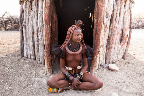 Himba woman, by Ursula Dotted either side of the Kunene River – which separates northwestern Namibia