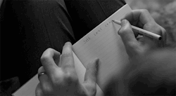 https://64.media.tumblr.com/35a0d1ede91bf3cfbb4ceb194cb62f5a/tumblr_mnde2aBQfx1ssg62xo1_500.gif