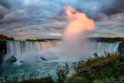 amazinglybeautifulphotography:  Niagara Falls at Sunset [5000x3333][OC] - RollsCoal