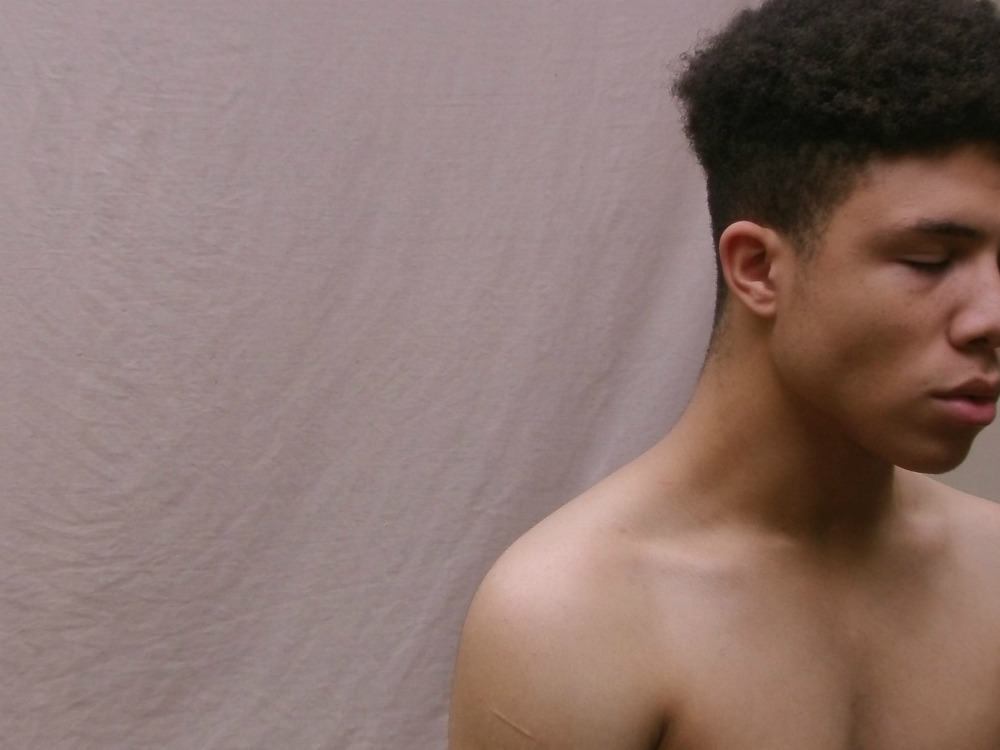 yeuo:  to think the only scar I have on my body was caused by helping a family with
