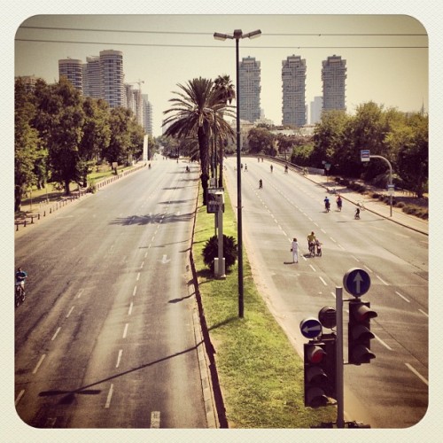 gemsbymaryjane: The city that stole my heart #telaviv #nocars