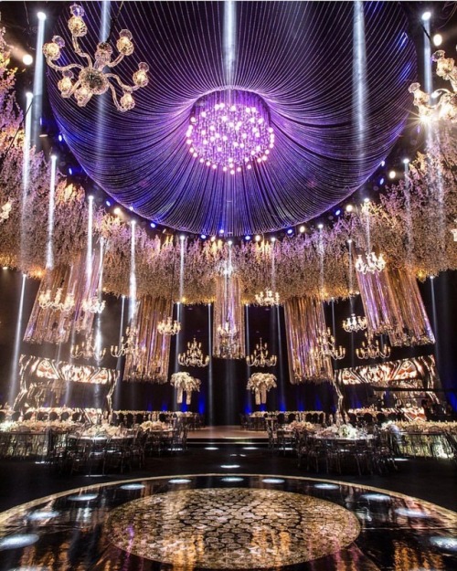 Wow! Is this your dream #decor?Yay or nay? @bazevents #NWdecors #NigerianWedding https://www.instagr