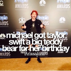 the5sosfactx:  For the unobservent here michael