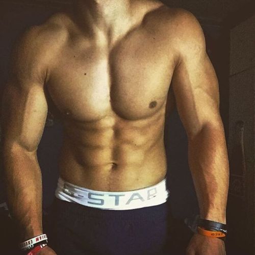 serbian-muscle-men:  Serbian street workout athlete Dejan