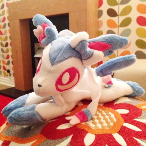 Shiny Sylveon complete! #embroidery #eyes #embroideredeyes #pokemon #sylveon #sylveonplush #shinysy
